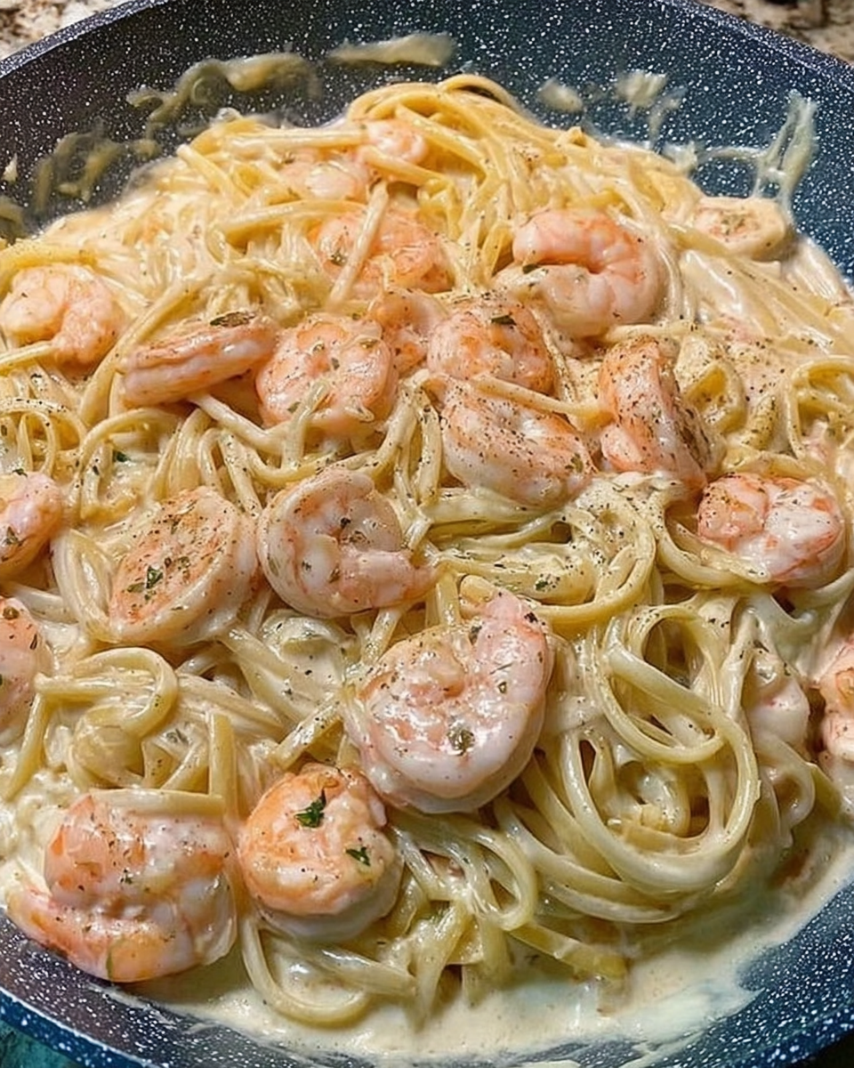 Creamy Garlic Shrimp Pasta