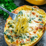 Garlic parmesan spaghetti squash: Discover a creamy delight! 9 Garlic parmesan spaghetti squash